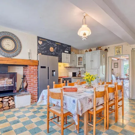 Amazing Home In Bosset Vakantiehuis *